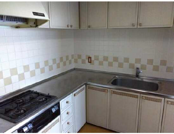 広島市西区井口台、マンションのキッチン画像です