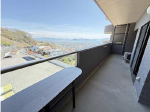 広島市西区井口台、マンションのバルコニー画像です