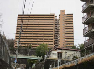 広島市東区牛田早稲田、マンションの外観画像です