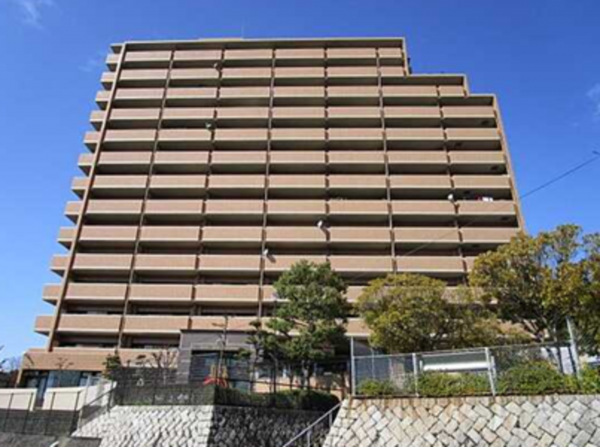 広島市東区牛田早稲田、マンションの外観画像です