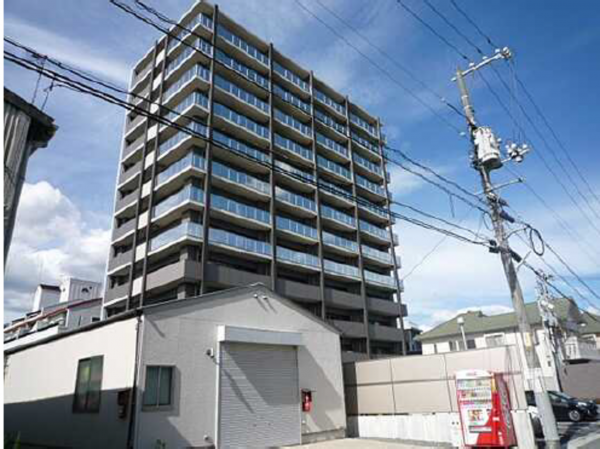 広島市南区東雲、マンションの外観画像です