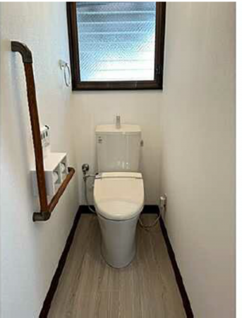 広島市東区温品、中古一戸建てのトイレ画像です