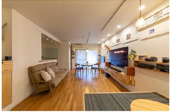 広島市南区青崎、マンションの居間画像です