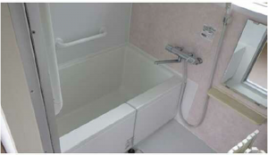 広島市東区上温品、中古一戸建ての風呂画像です