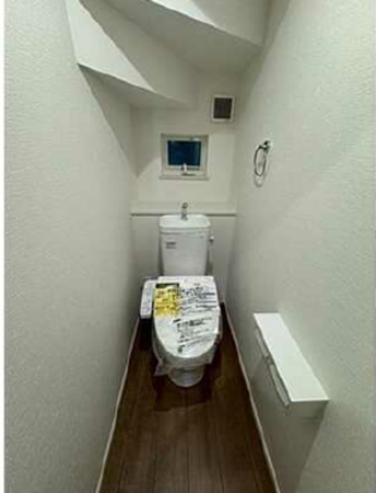 広島市西区南観音、新築一戸建てのトイレ画像です