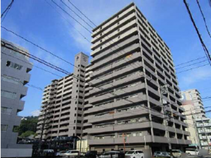 広島市東区光町、マンションの外観画像です