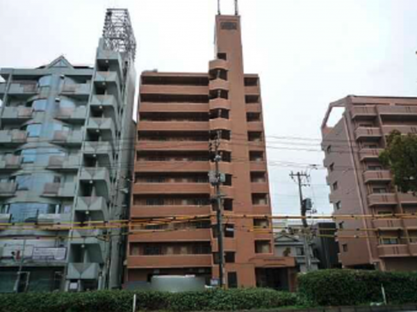広島市南区西霞町、マンションの外観画像です