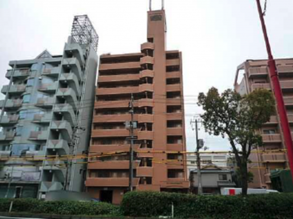 広島市南区西霞町、マンションの外観画像です