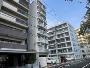 広島市中区加古町、マンションの外観画像です