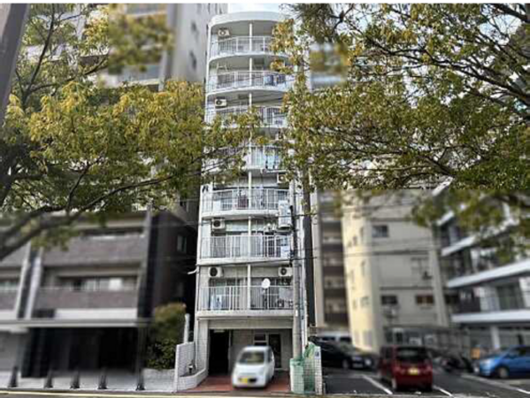 広島市中区加古町、マンションの外観画像です