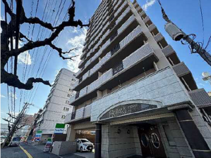 広島市西区観音町、マンションの外観画像です