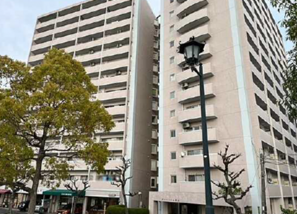 広島市中区舟入町、マンションの外観画像です