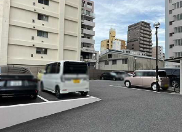 広島市中区舟入町、マンションの駐車場画像です