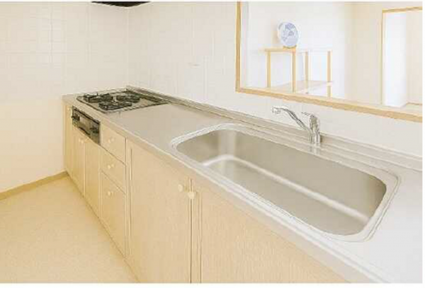広島市東区上温品、マンションのキッチン画像です