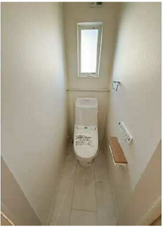 広島市西区井口、新築一戸建てのトイレ画像です