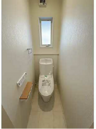 広島市西区井口、新築一戸建てのトイレ画像です