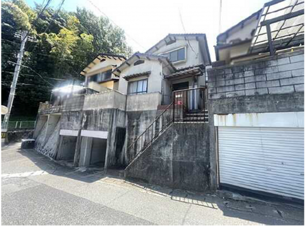広島市南区黄金山町、中古一戸建ての外観画像です