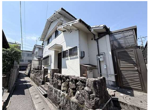広島市東区温品、中古一戸建ての外観画像です