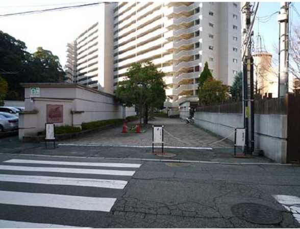 広島市南区元宇品町、マンションの外観画像です