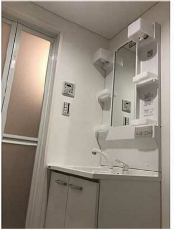 広島市中区中町、マンションの洗面画像です