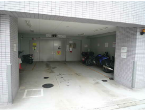 広島市中区田中町、マンションの駐車場画像です