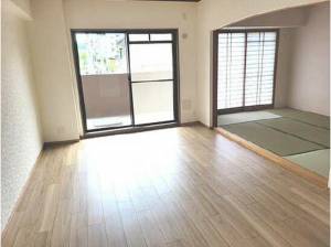 広島市東区戸坂出江、マンションの画像です