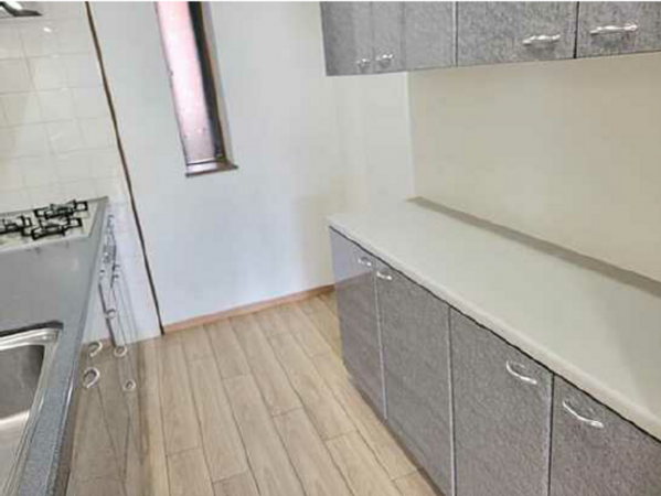 広島市東区戸坂出江、マンションのキッチン画像です