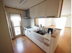 広島市西区庚午北、中古一戸建てのキッチン画像です