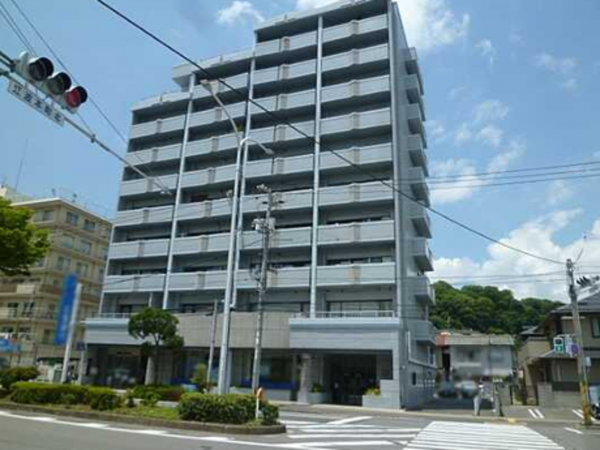 広島市中区江波西、マンションの外観画像です