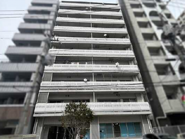 広島市中区鶴見町、マンションの外観画像です