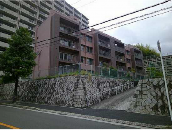 広島市西区井口鈴が台、マンションの外観画像です
