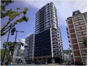広島市南区大須賀町、マンションの外観画像です