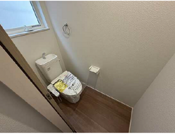 広島市東区中山南、新築一戸建てのトイレ画像です