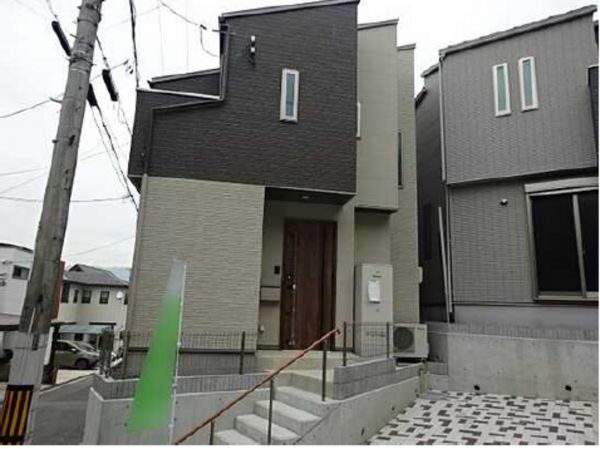 広島市南区青崎、新築一戸建ての外観画像です