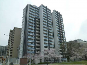 広島市中区西白島町、マンションの外観画像です