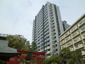 広島市中区西白島町、マンションの外観画像です