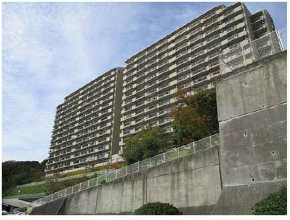 広島市西区井口台、マンションの外観画像です