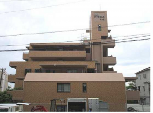 広島市東区山根町、マンションの外観画像です