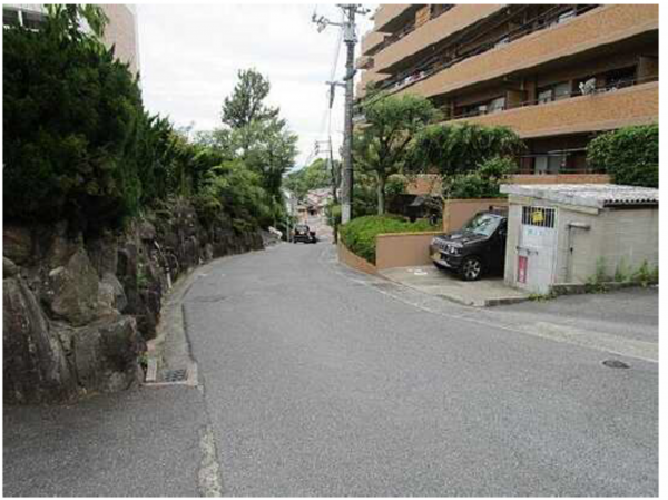 広島市東区山根町、マンションの画像です