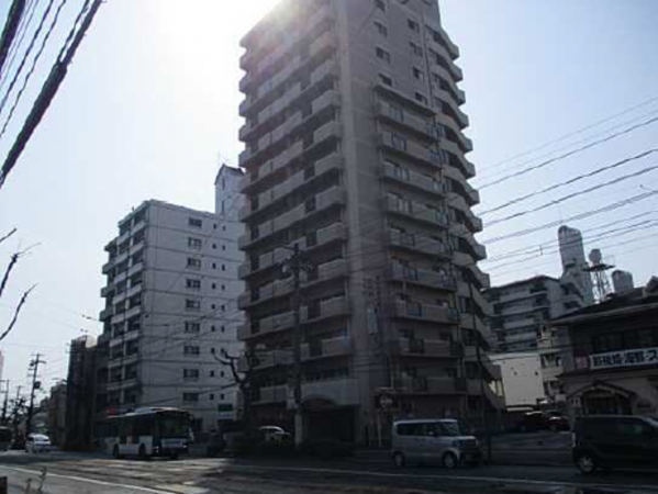 広島市西区観音町、マンションの外観画像です