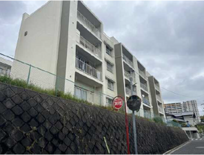 広島市西区井口鈴が台、マンションの外観画像です