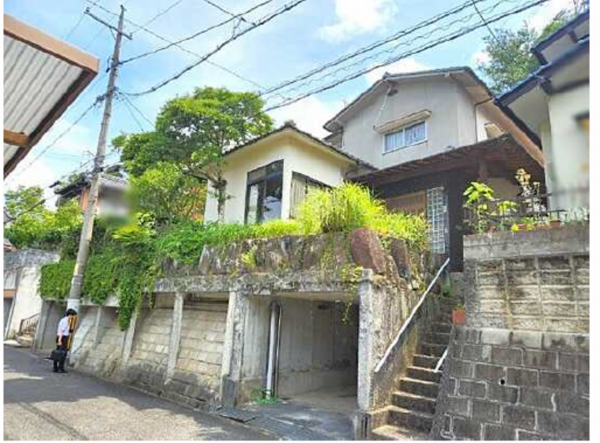 広島市東区馬木、中古一戸建ての外観画像です
