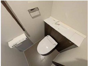 広島市中区十日市町、マンションのトイレ画像です