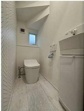 広島市東区福田、中古一戸建てのトイレ画像です