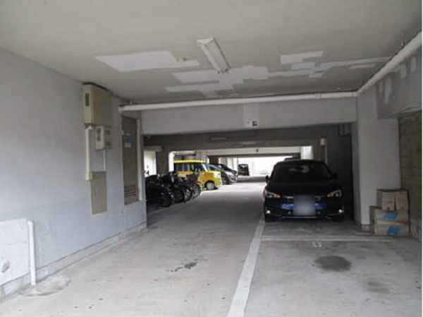 広島市西区庚午中、マンションの駐車場画像です