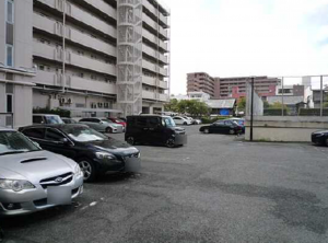 広島市南区宇品御幸、マンションの駐車場画像です