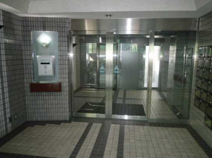 広島市南区大州、収益物件/マンションのエントランス画像です
