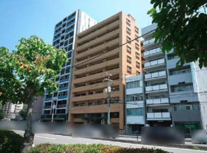 広島市南区大須賀町、マンションの外観画像です