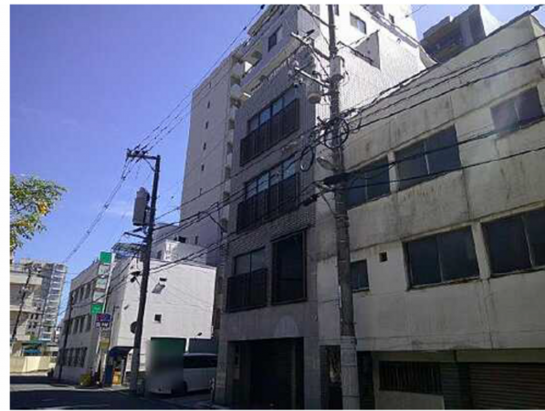 広島市中区鉄砲町、中古一戸建ての外観画像です