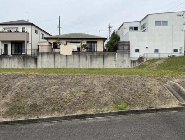 愛知郡東郷町三ツ池、土地の画像です